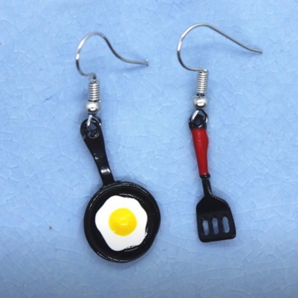 Fashion Jewelry Jewelry - Cooks Skillet and Spatula Dangle Pierced Earrings